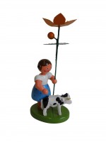 Vorschau: Blumenkinder - Blumenkind Mädchen mit Reifentier (Kälbchen) und Sumpfdotterblume, 10 cm von WEHA-Kunst Dippoldiswalde/ Erzgebirge