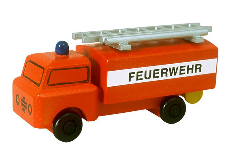 Wooden fire engine from Robbi Weber