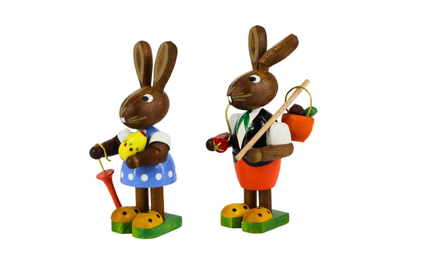 Easter bunny couple with umbrella and pipe by Figurenland Uhlig GmbH_2