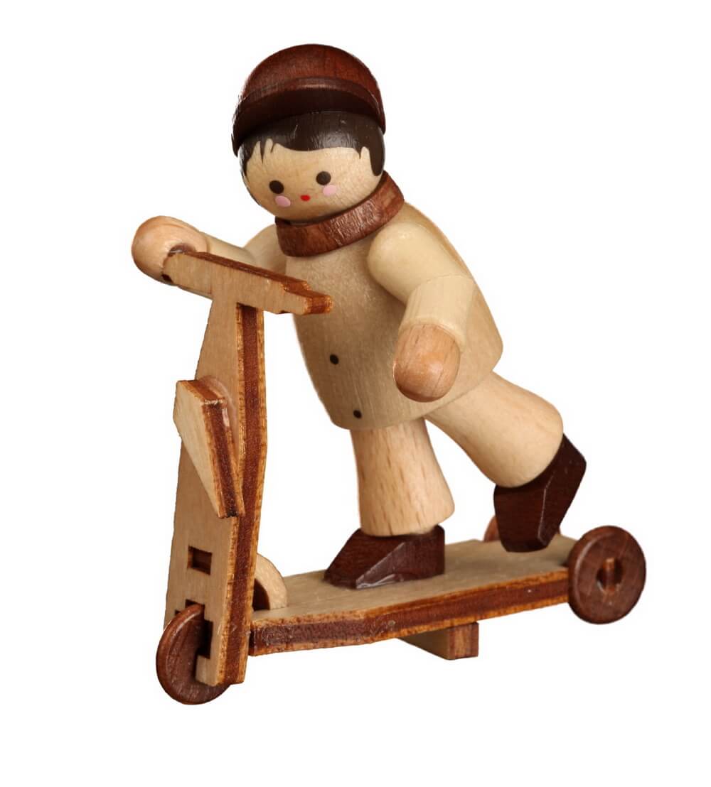 Miniature Max with scooter, 5 cm, natural by Romy Thiel